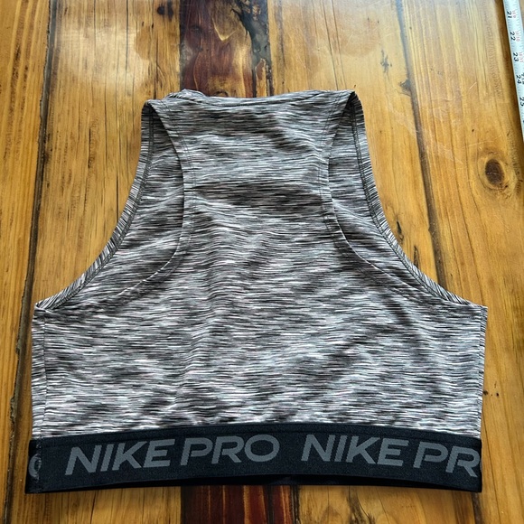 Nike Light Support Sports Bra - Picture 2 of 5